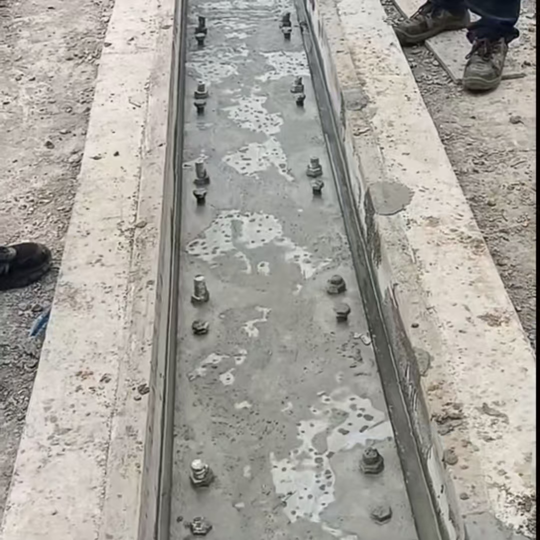 海珠港口码头起重机龙门吊重型机械设备稳固用早强快凝轨道胶泥